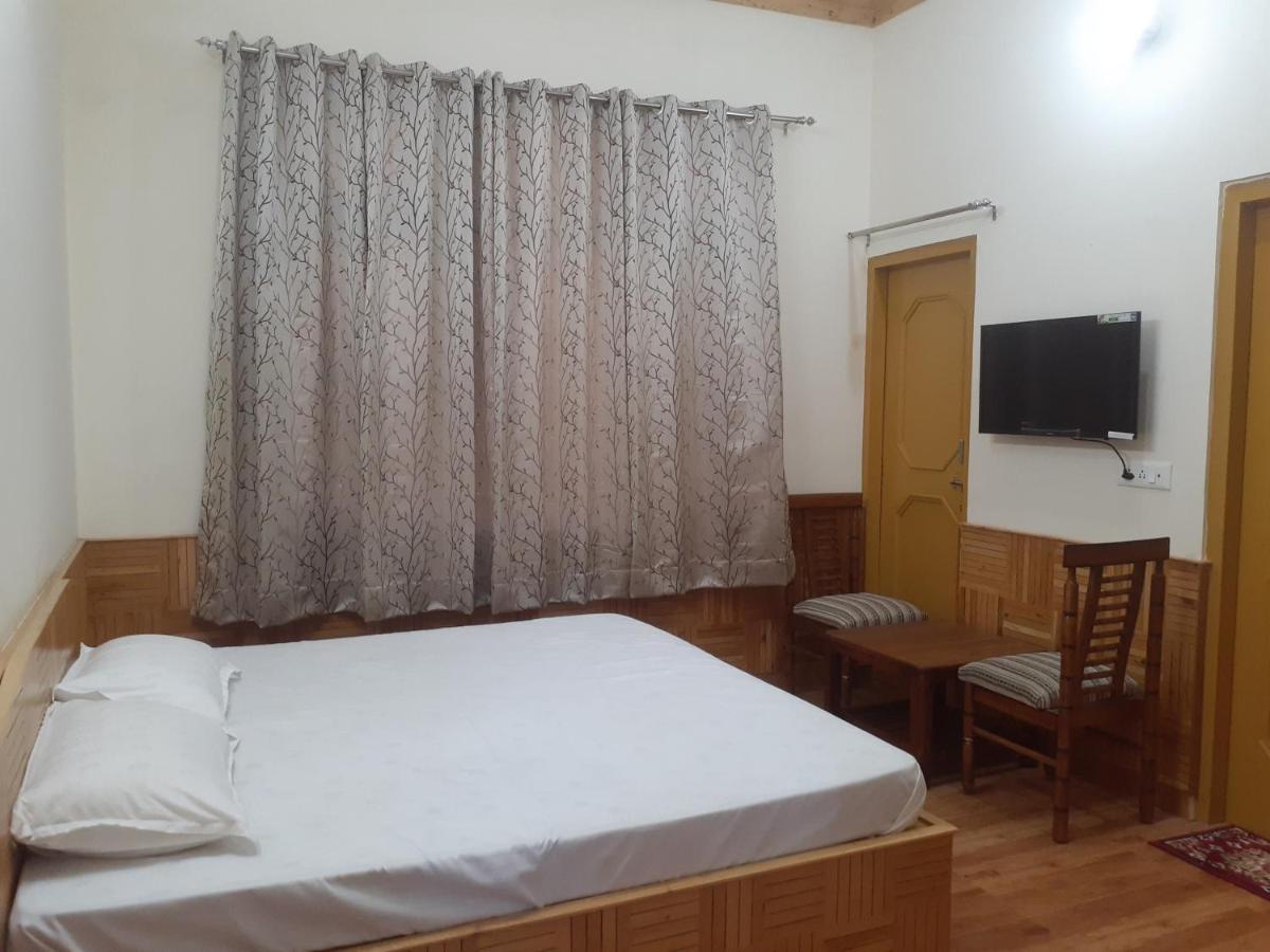 Gazing Moon Homestay Shamshi Exteriör bild